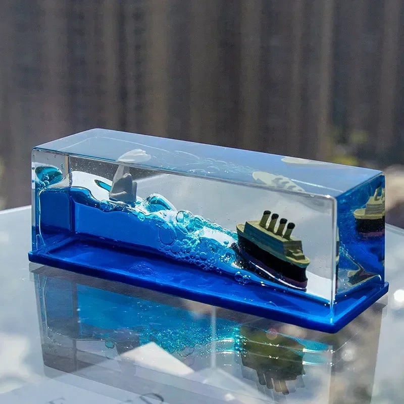 One Piece Floating Ship Liquid Wave Bottle – Thousand Sunny & Going Merry Desk Ornament