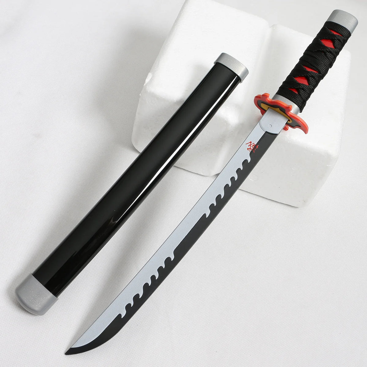 16-Inch Demon Slayer Mini Katana – Anime Toy Sword & Cosplay Prop Replica
