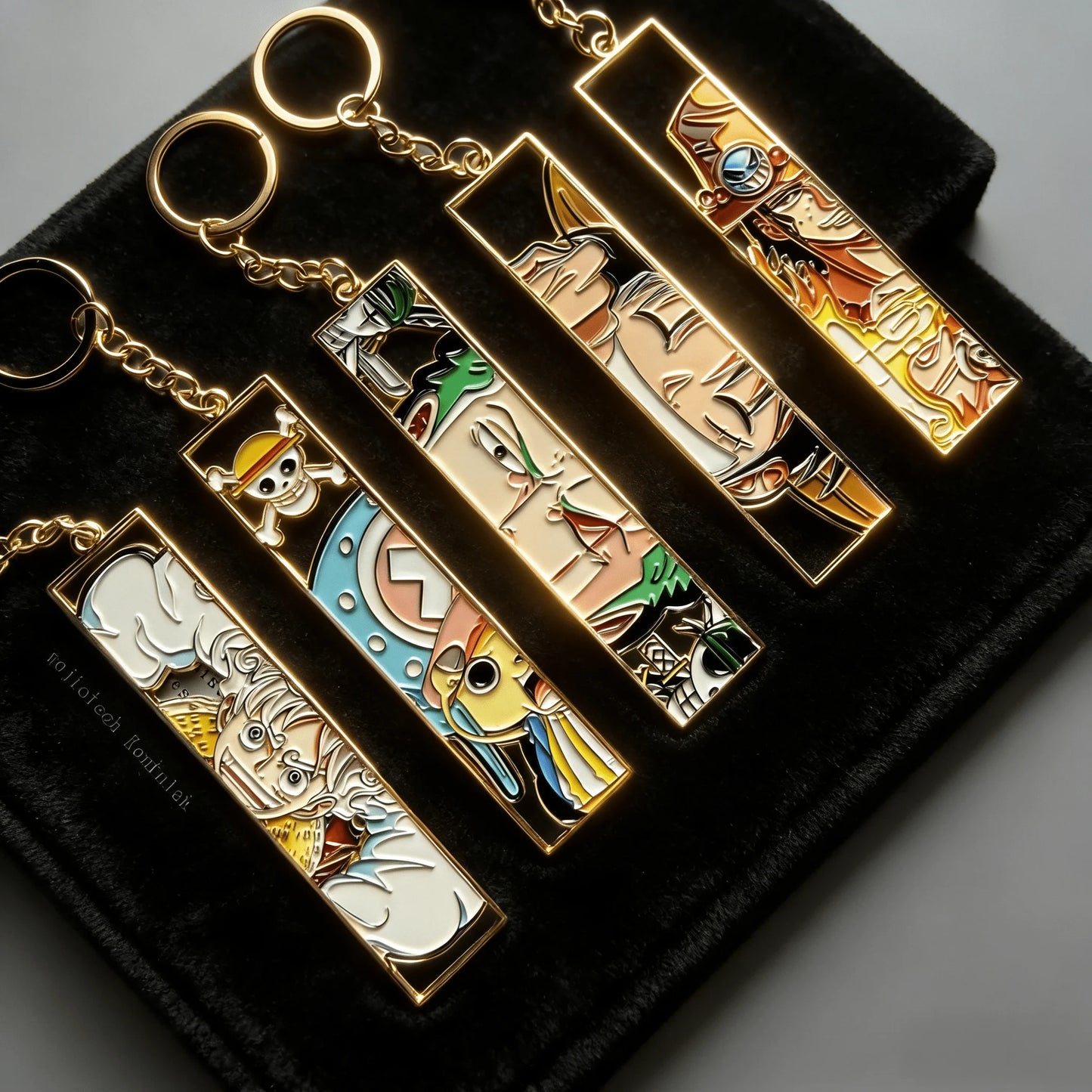 One Piece Hollow-Out Metal Bookmark & Keychain – Gold Anime Bag Tag