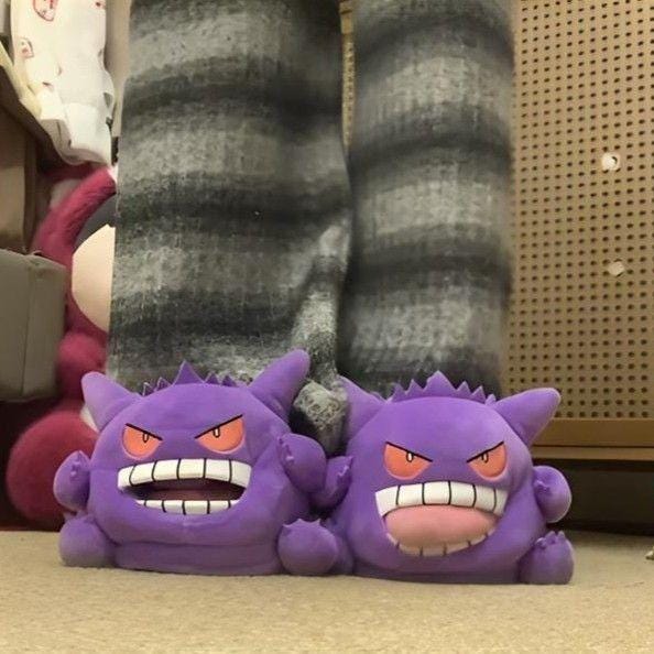 The Shadow Walker: Gengar Spectral Lounge Bundle